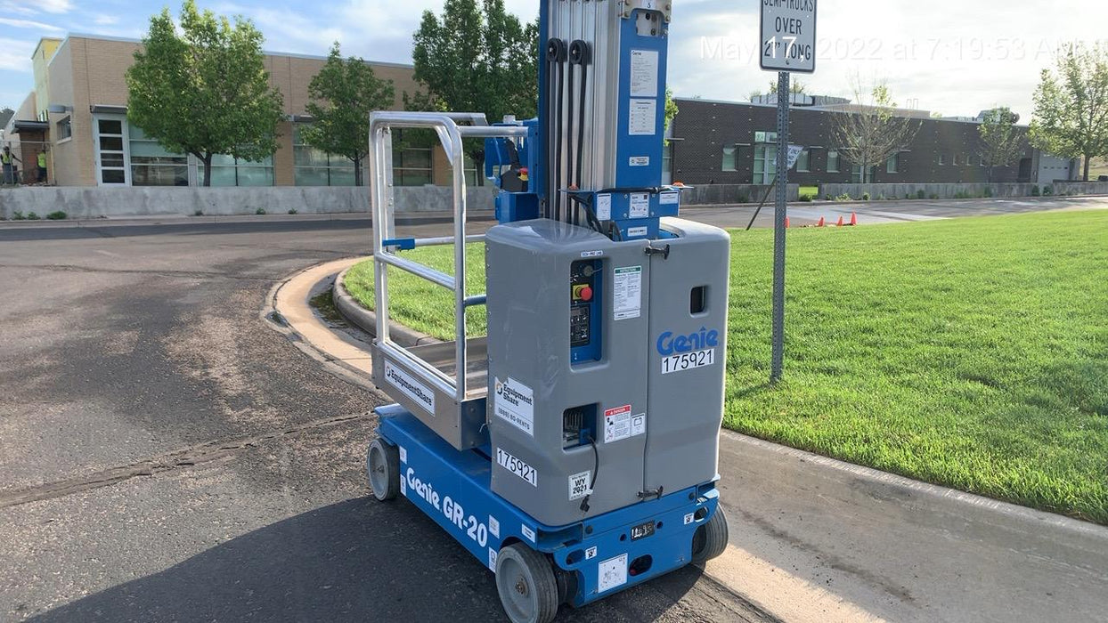 2021 GENIE GR-20