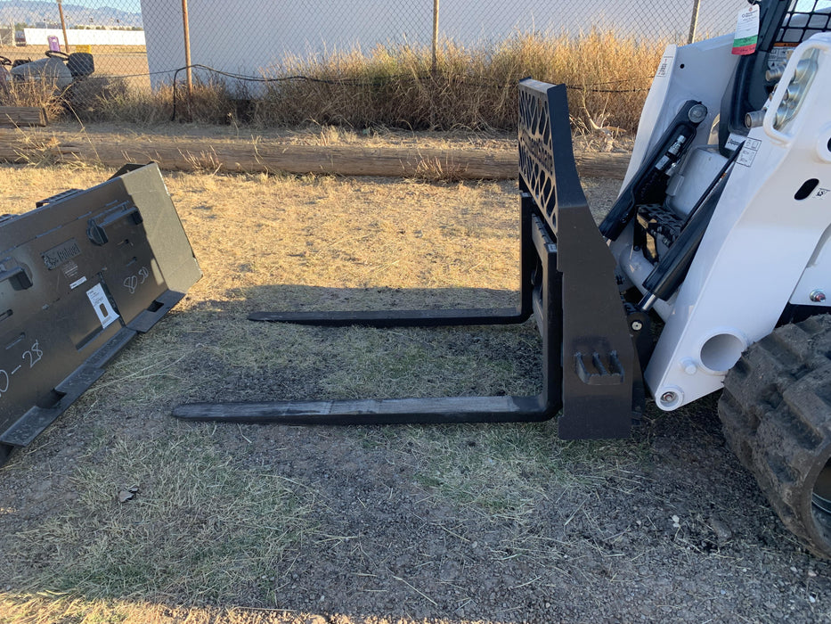 2021 PALADIN 48" Pallet Forks - Paladin