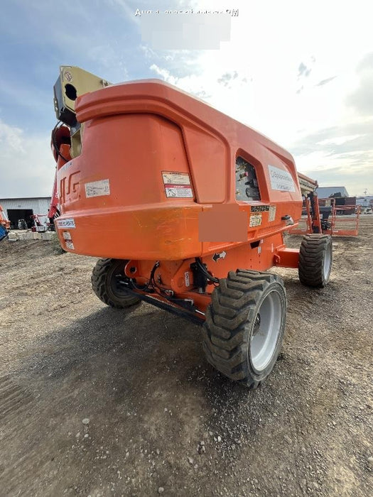 2019 JLG 660SJ