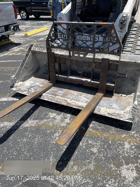 2020 EMKAY 48" Pallet Forks - Emkay