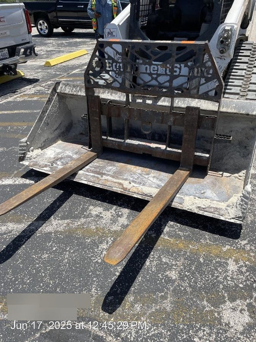 2020 EMKAY 48" Pallet Forks - Emkay