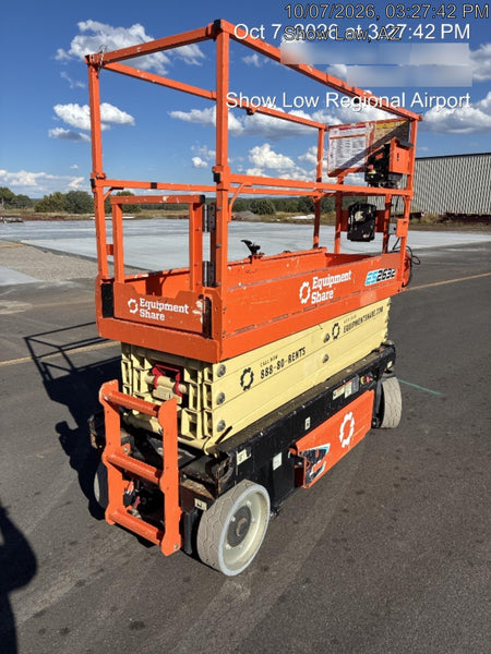 2022 JLG ES2632