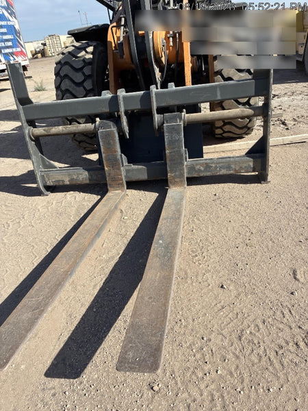 2025 CASE Case 96" Fork Set