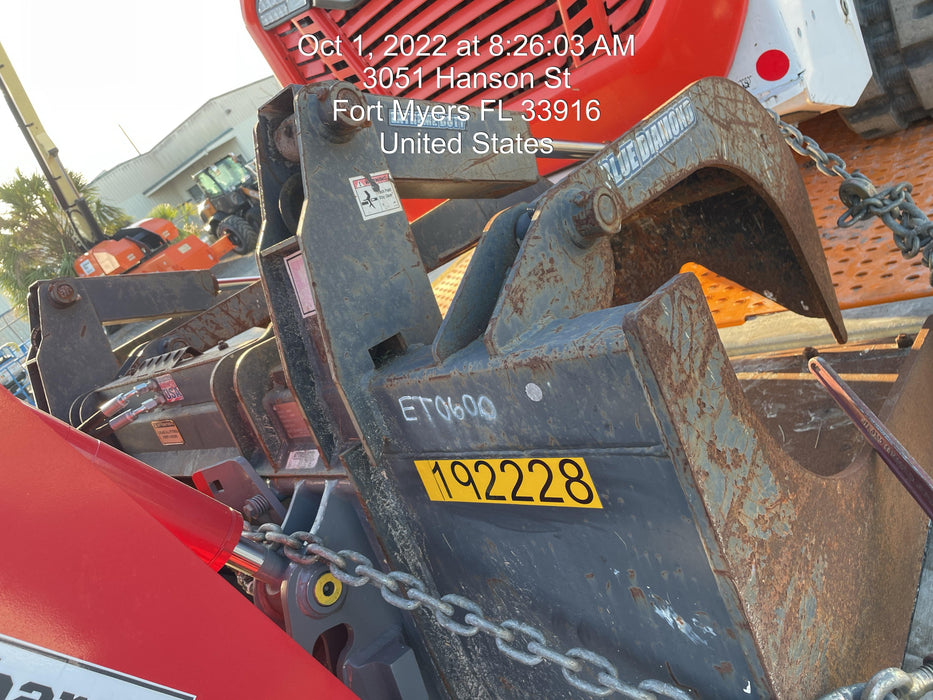 2017 BLUE DIAMOND 106465 Scrap Grapple Bucket