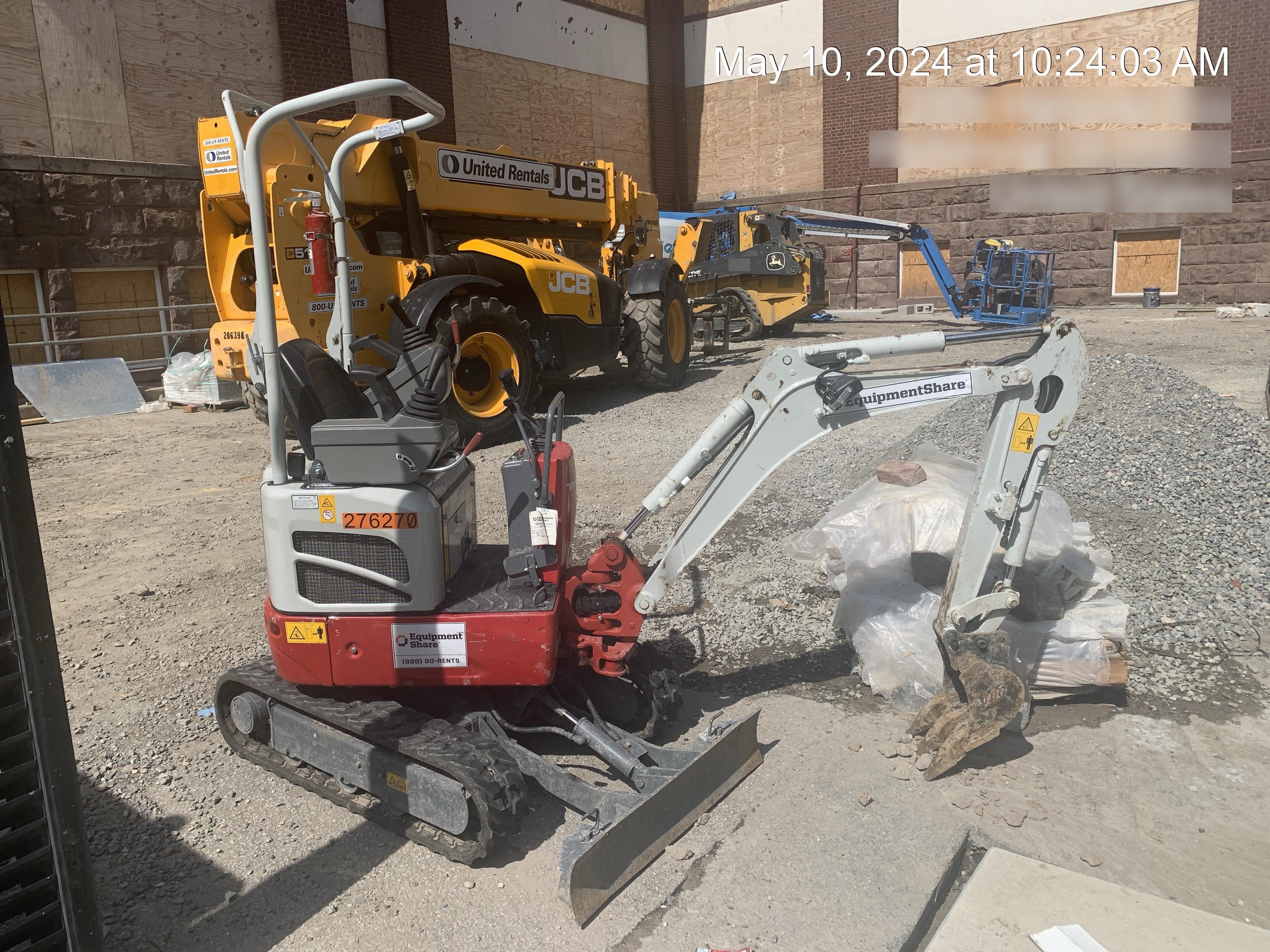 2022 TAKEUCHI TB210R