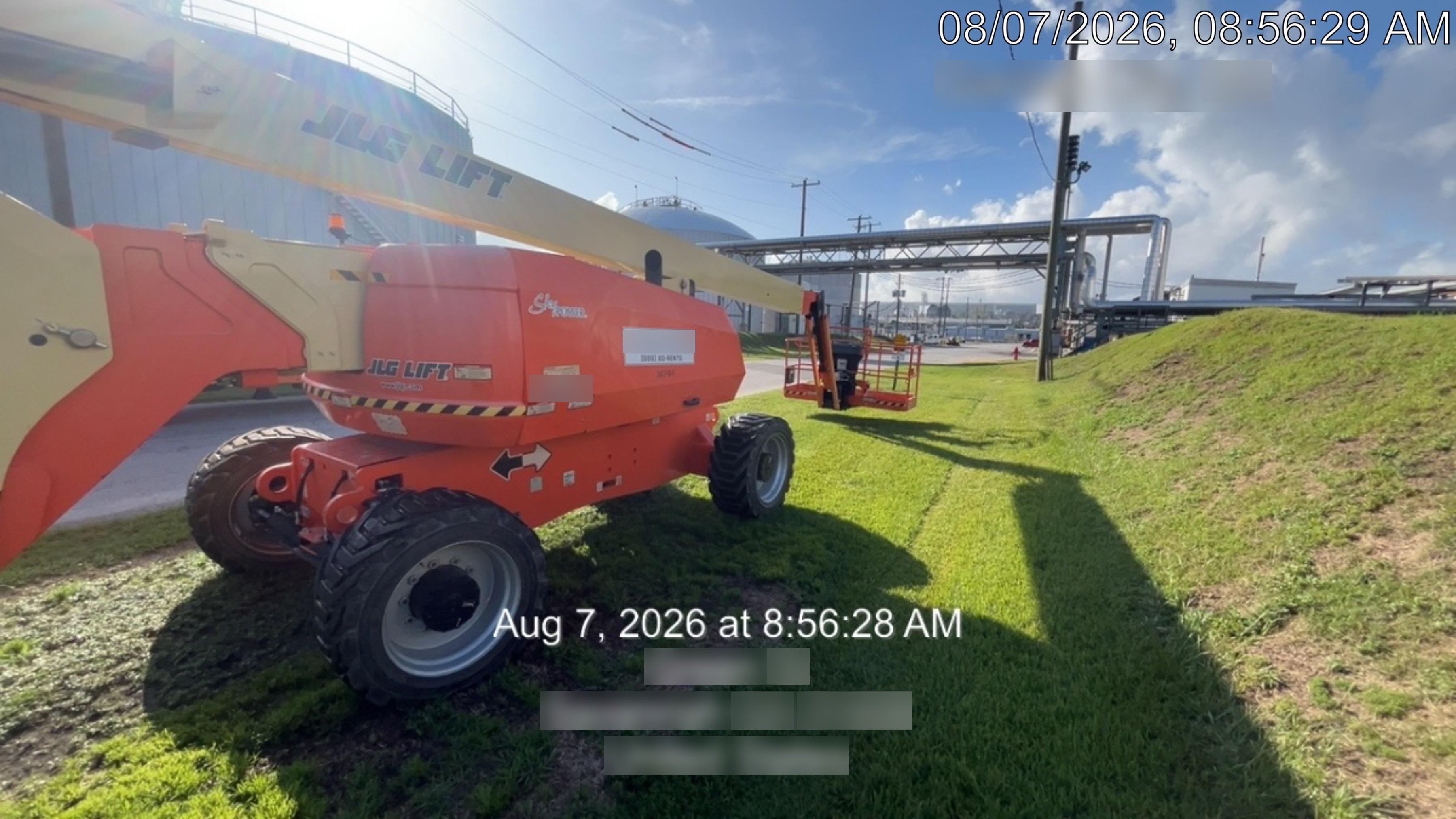 2023 JLG 800AJ