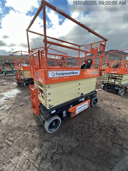 2022 JLG R3246