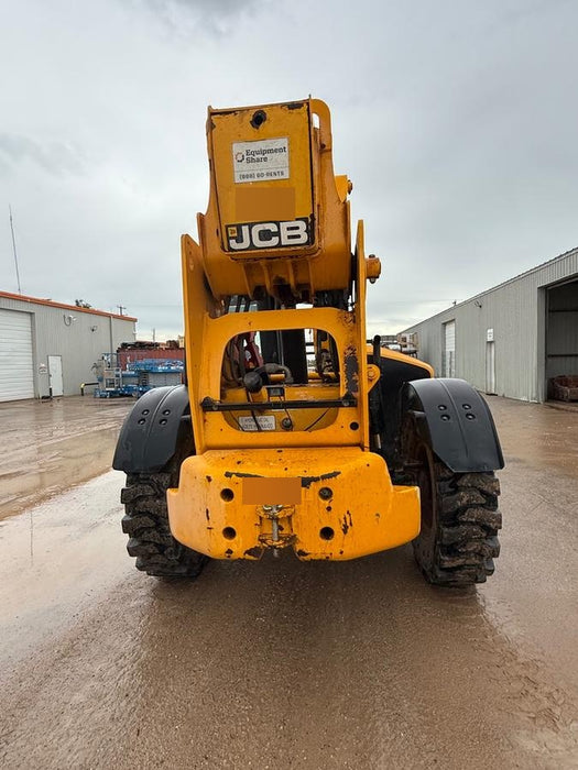 2019 JCB 512-56 Enclosed Cab, 109 HP, Solid Tires, Worklights, Beacon, Aux Hydraulics, Lifting Eye w/60" Carriage/60" Forks