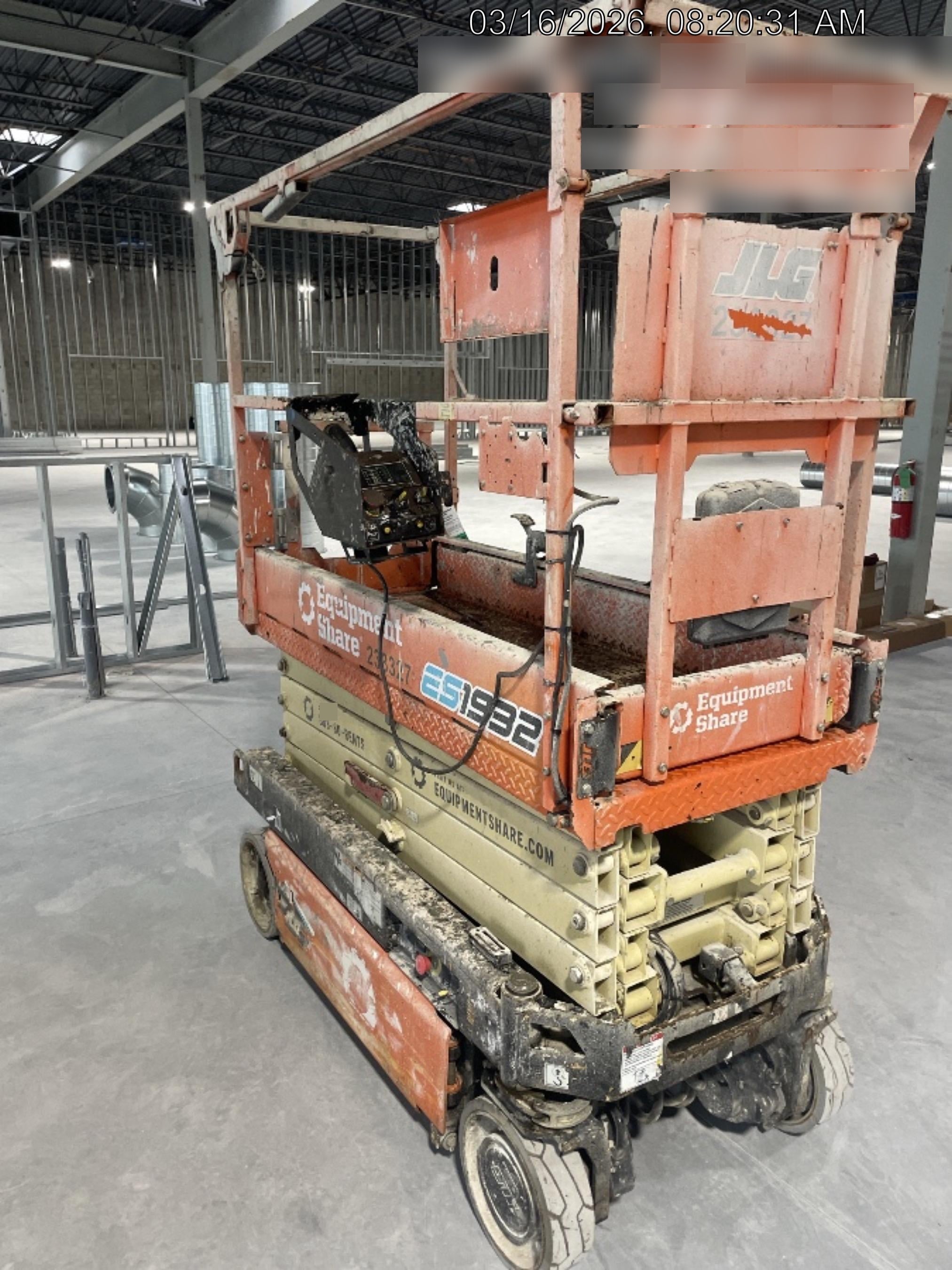 2022 JLG ES1932