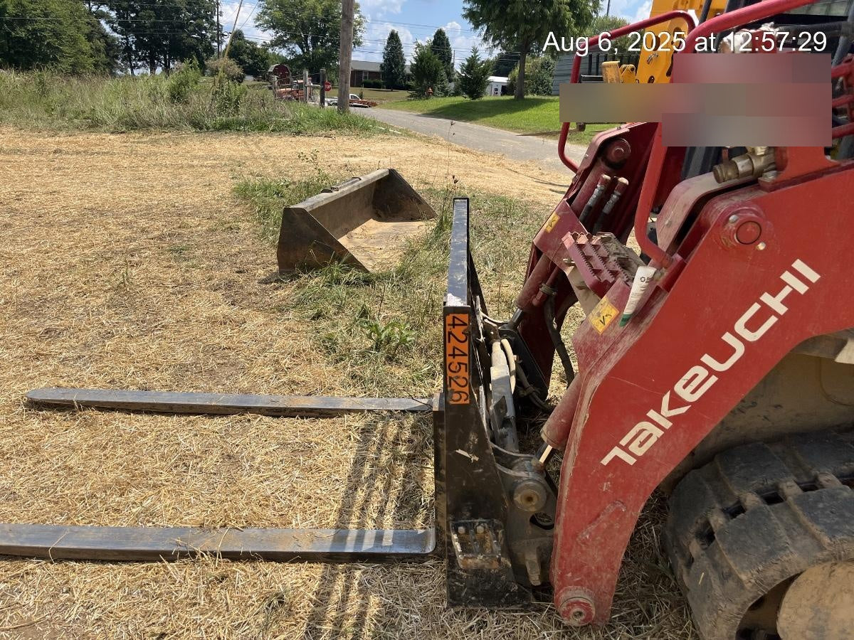 2024 ARROW MATERIAL HANDLING 72" Pallet Forks - Arrow