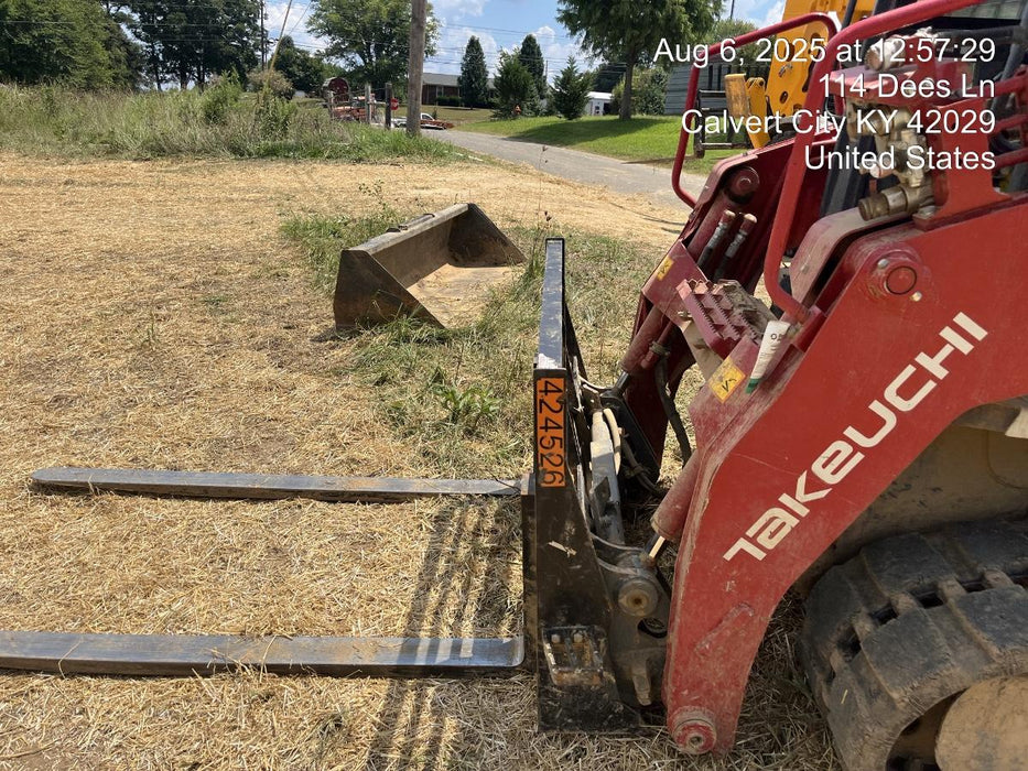 2024 ARROW MATERIAL HANDLING 72" Pallet Forks - Arrow