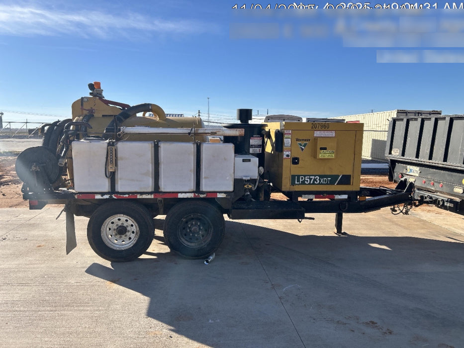 2022 VAC-TRON LP573XDT