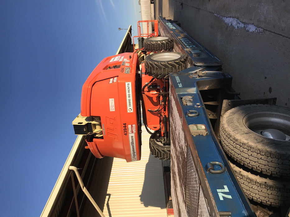 2019 JLG 660SJ