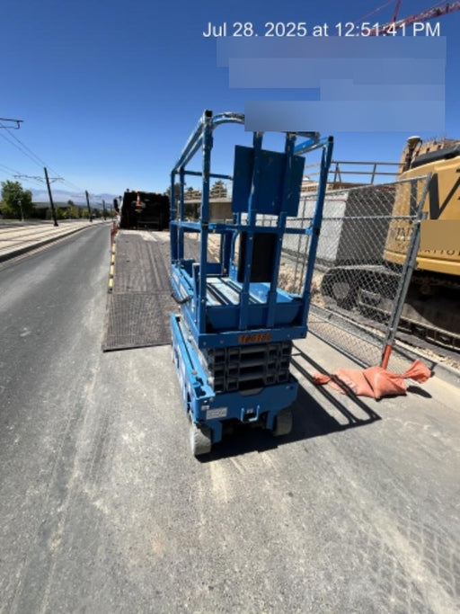 2020 Genie GS-1930 Solid Non Marking Tires, Beacon, Folding rails with half height swing gate, 800W Inverter