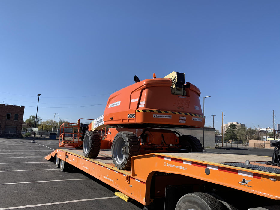 2020 JLG 600S
