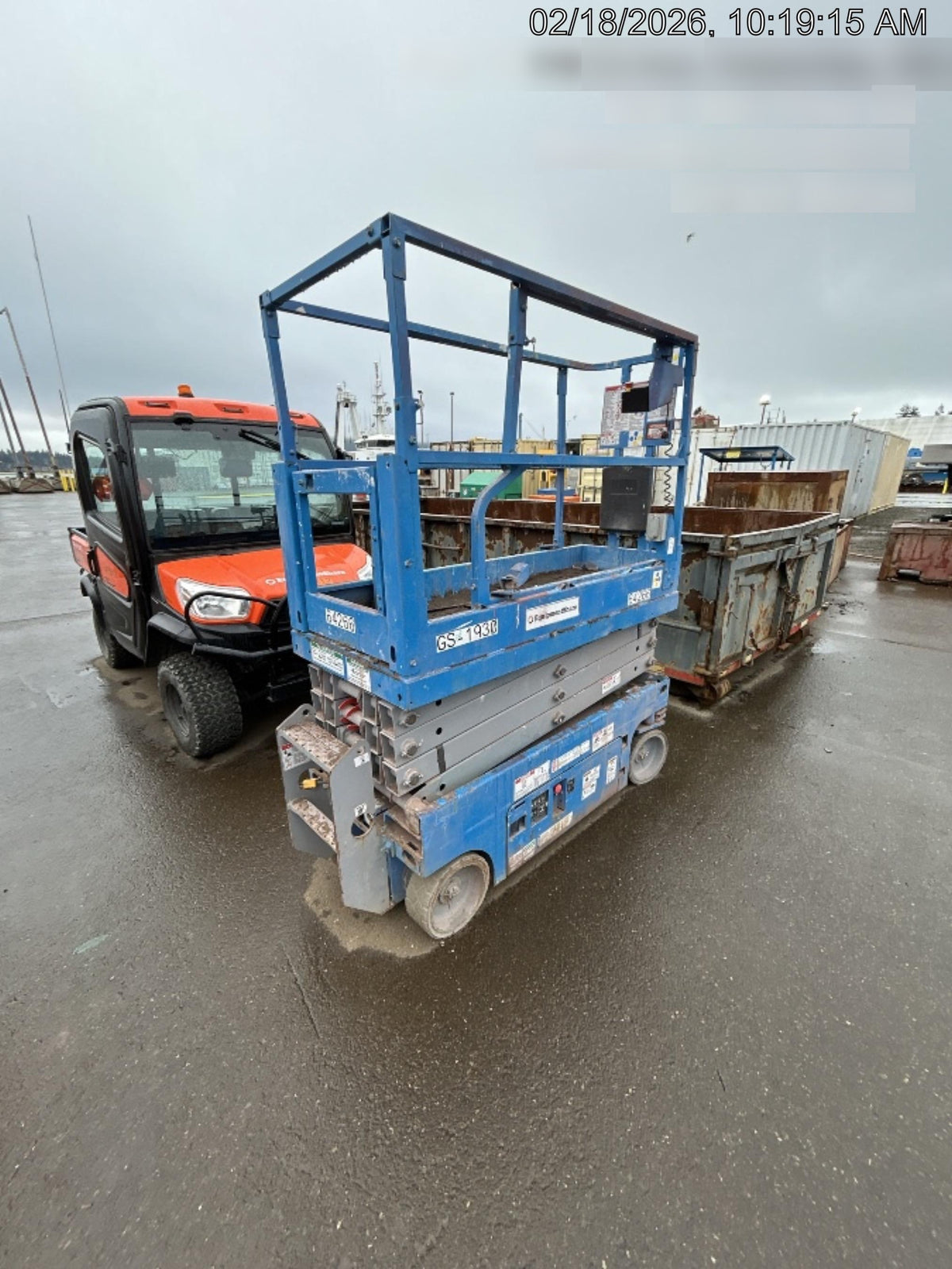 2020 Genie GS-1930 Solid Non Marking Tires, Beacon, Folding rails with half height swing gate, 800W Inverter