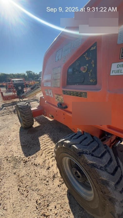 2019 JLG 400S