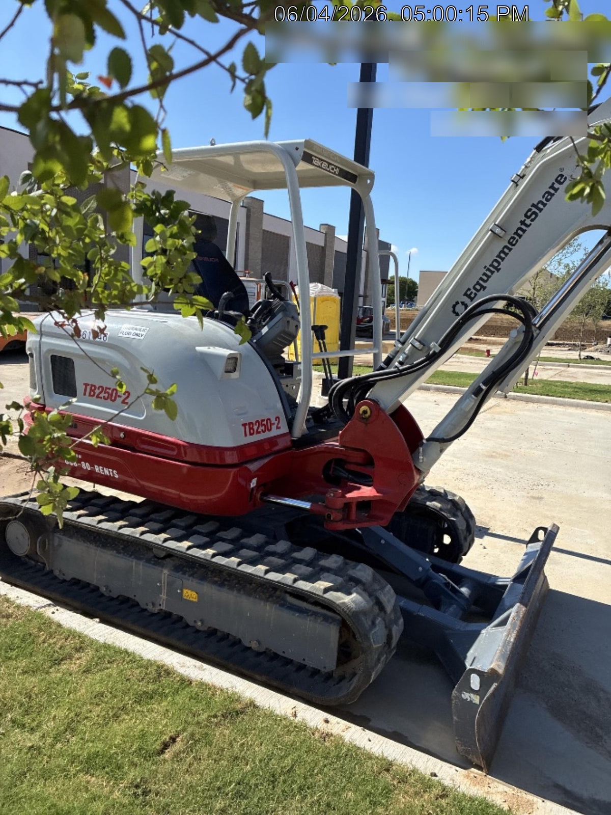 2025 TAKEUCHI TB250-2R