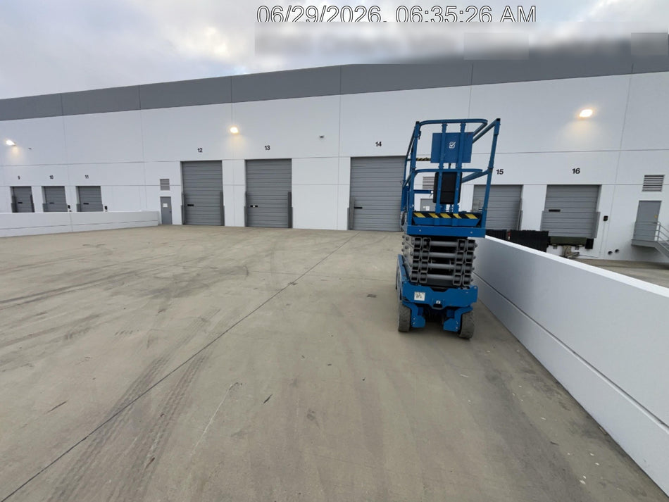 2022 GENIE GS-3232