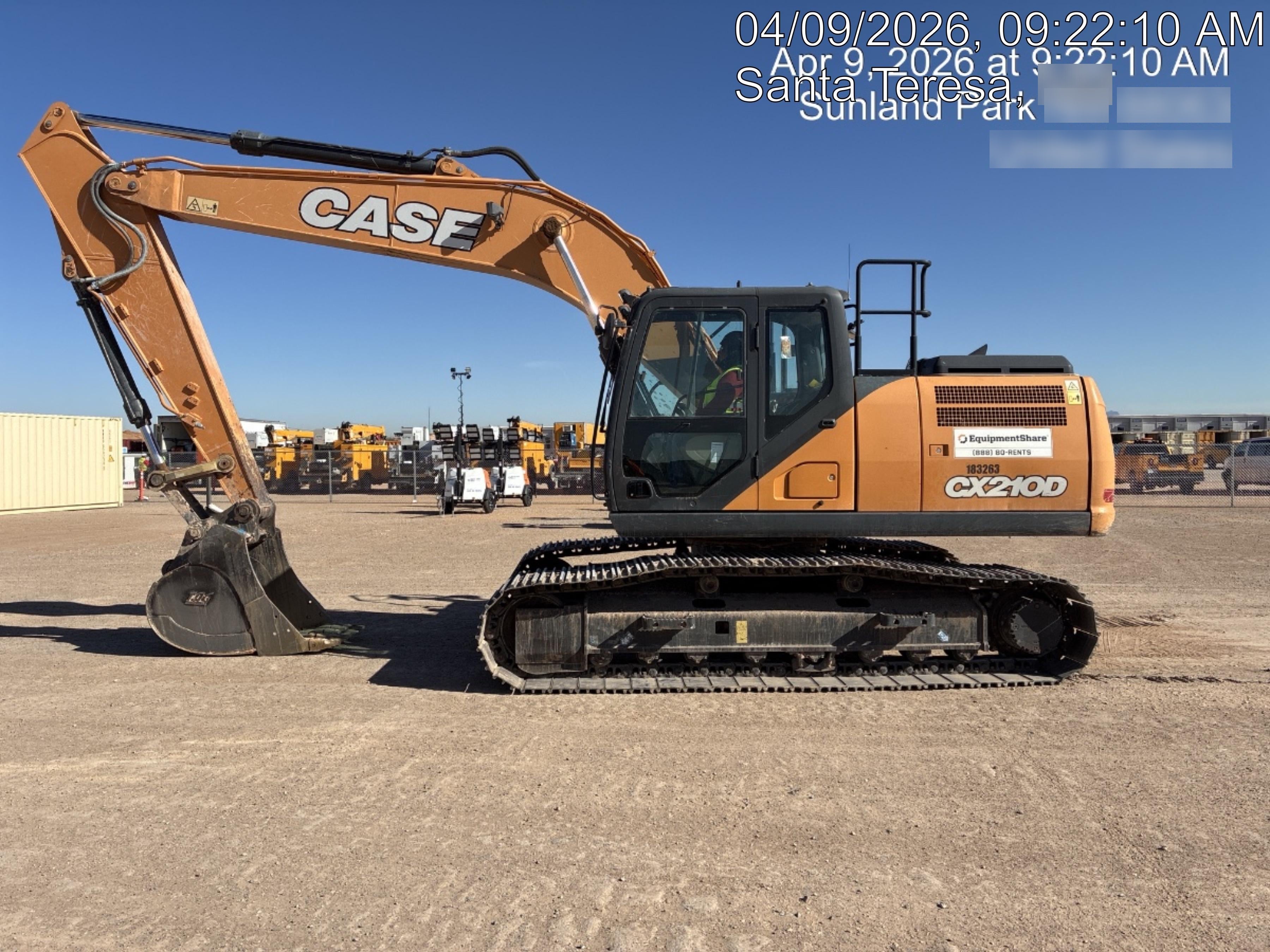 2021 CASE CX210D