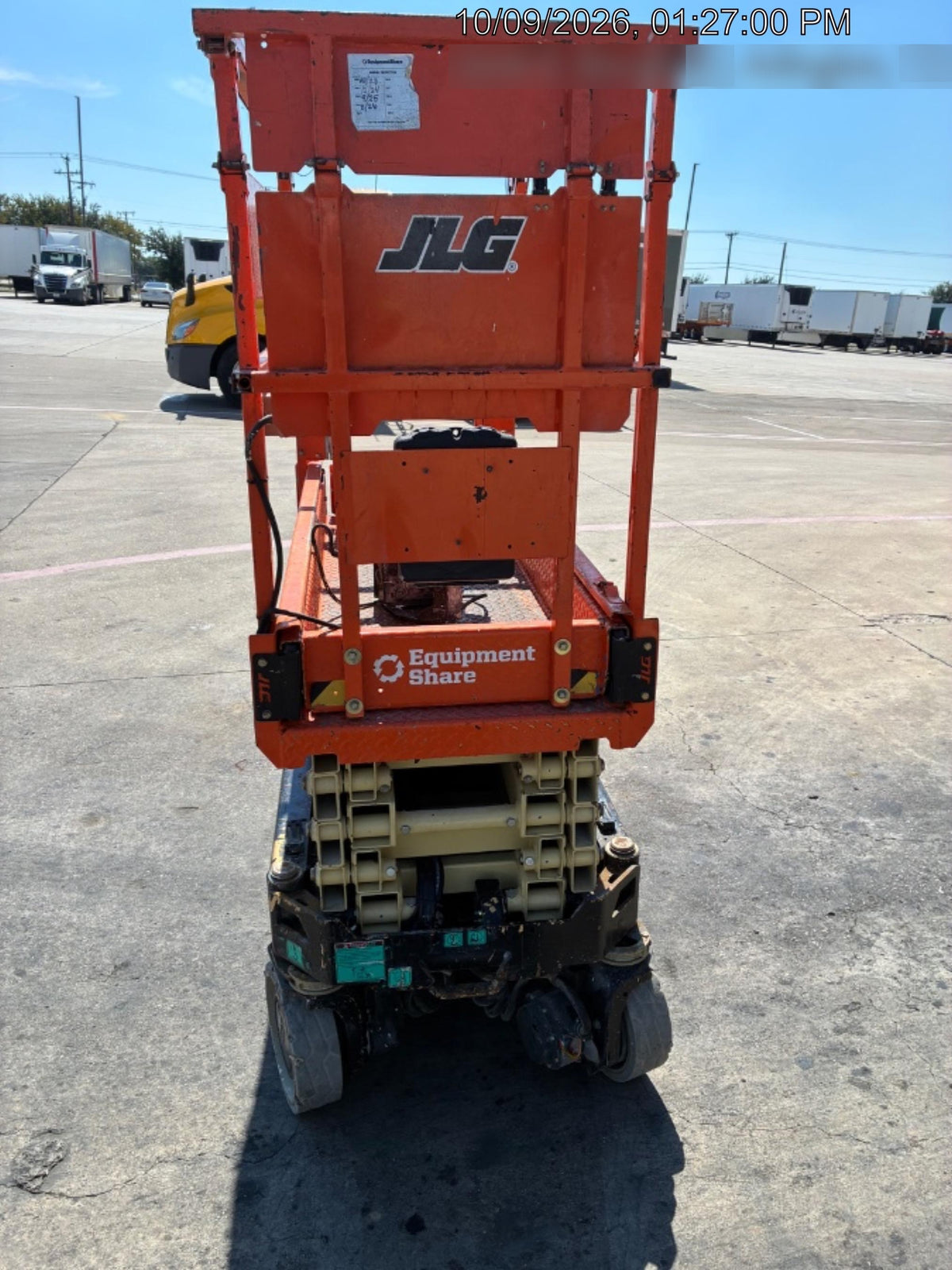 2023 JLG ES1932