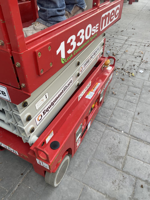 2020 MEC 1330SE Solid NM Tires, Steel Swing out Doors, LCS, Beacon, 900W Inverter