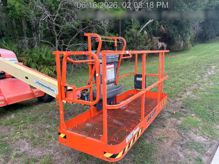 2021 JLG 400S