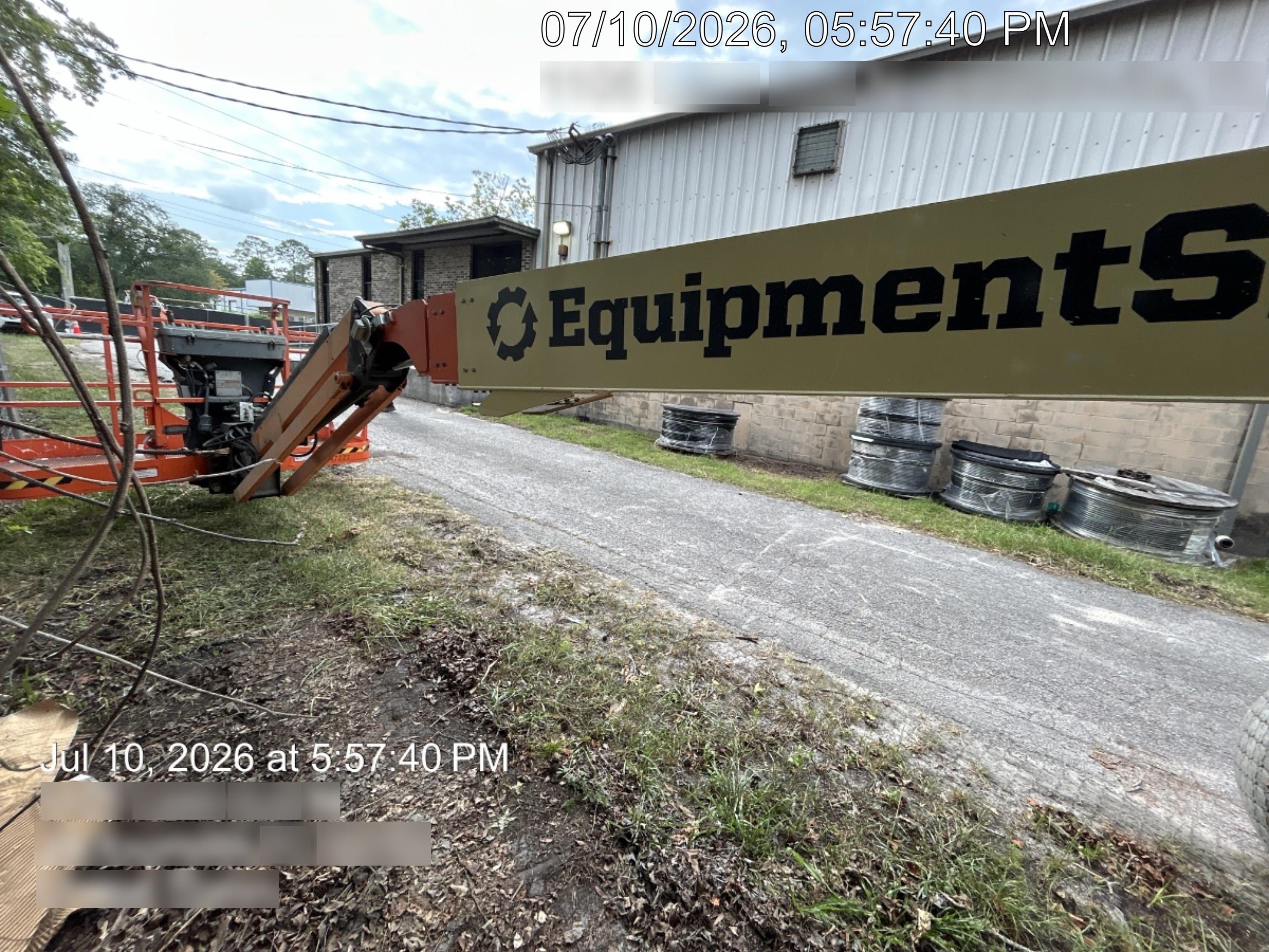 2022 JLG 660SJ