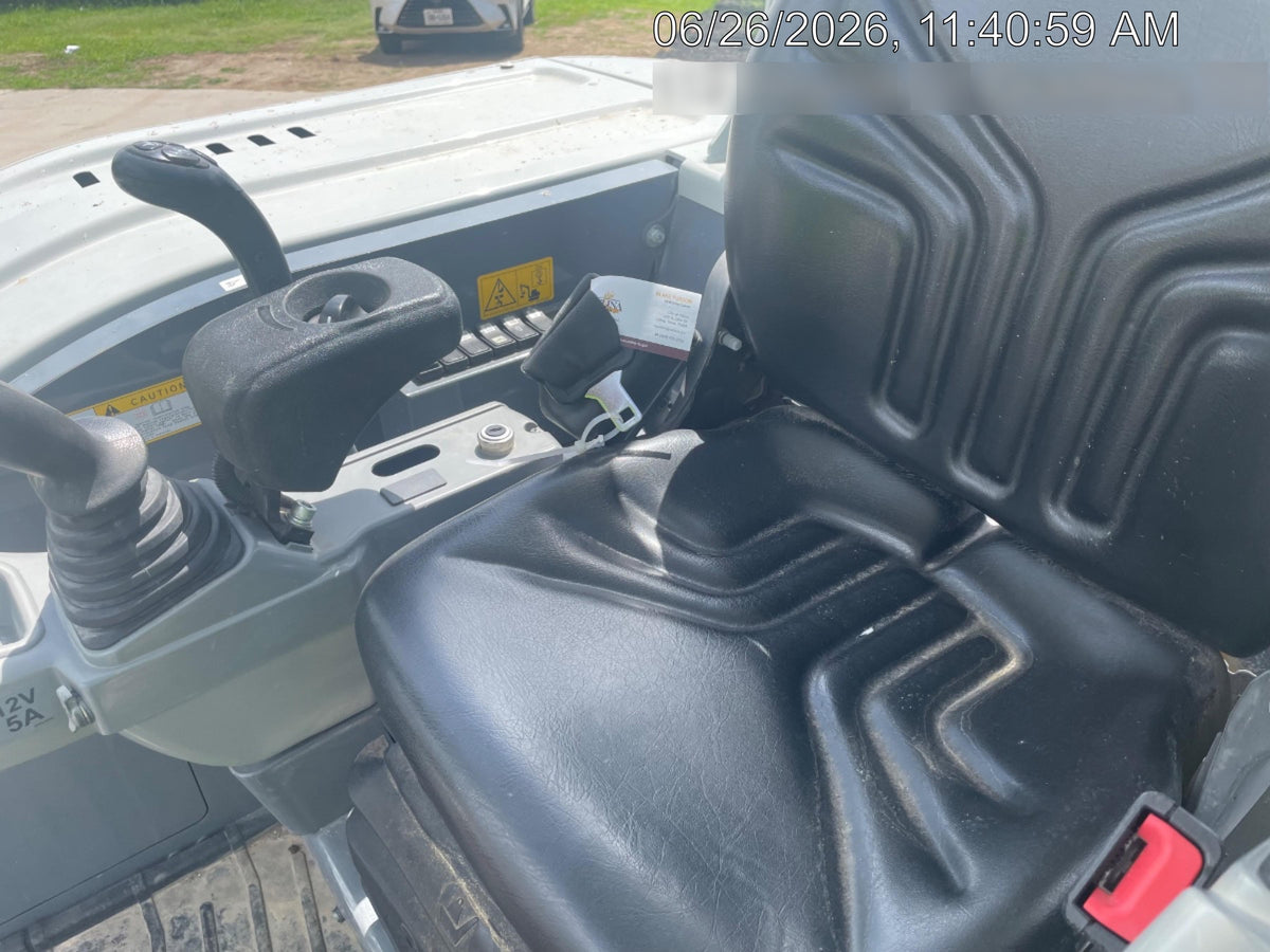 2024 TAKEUCHI TB250-2R