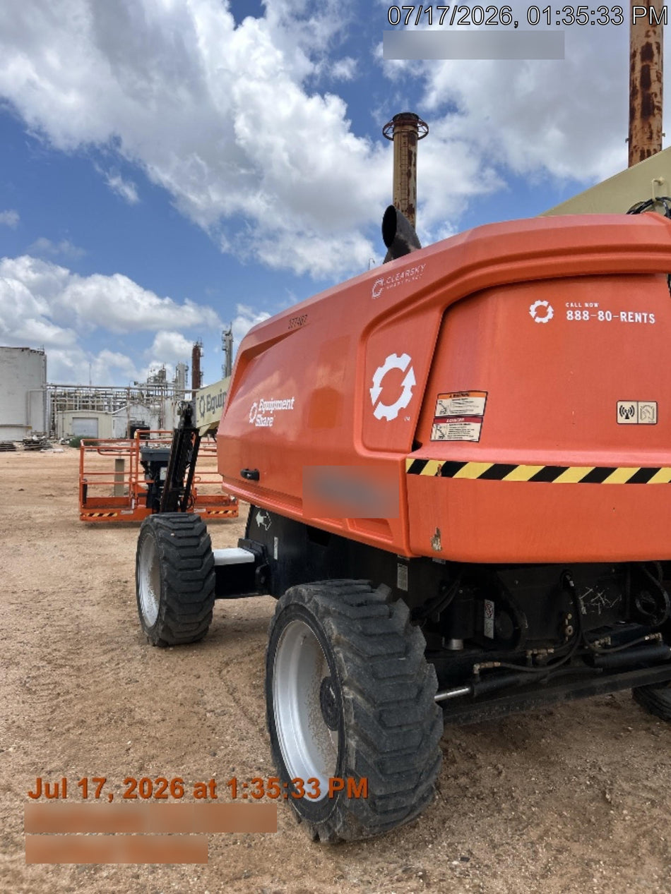 2023 JLG 660SJ