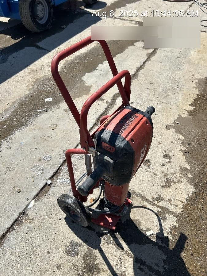 2020 HILTI TE 3000-AVR