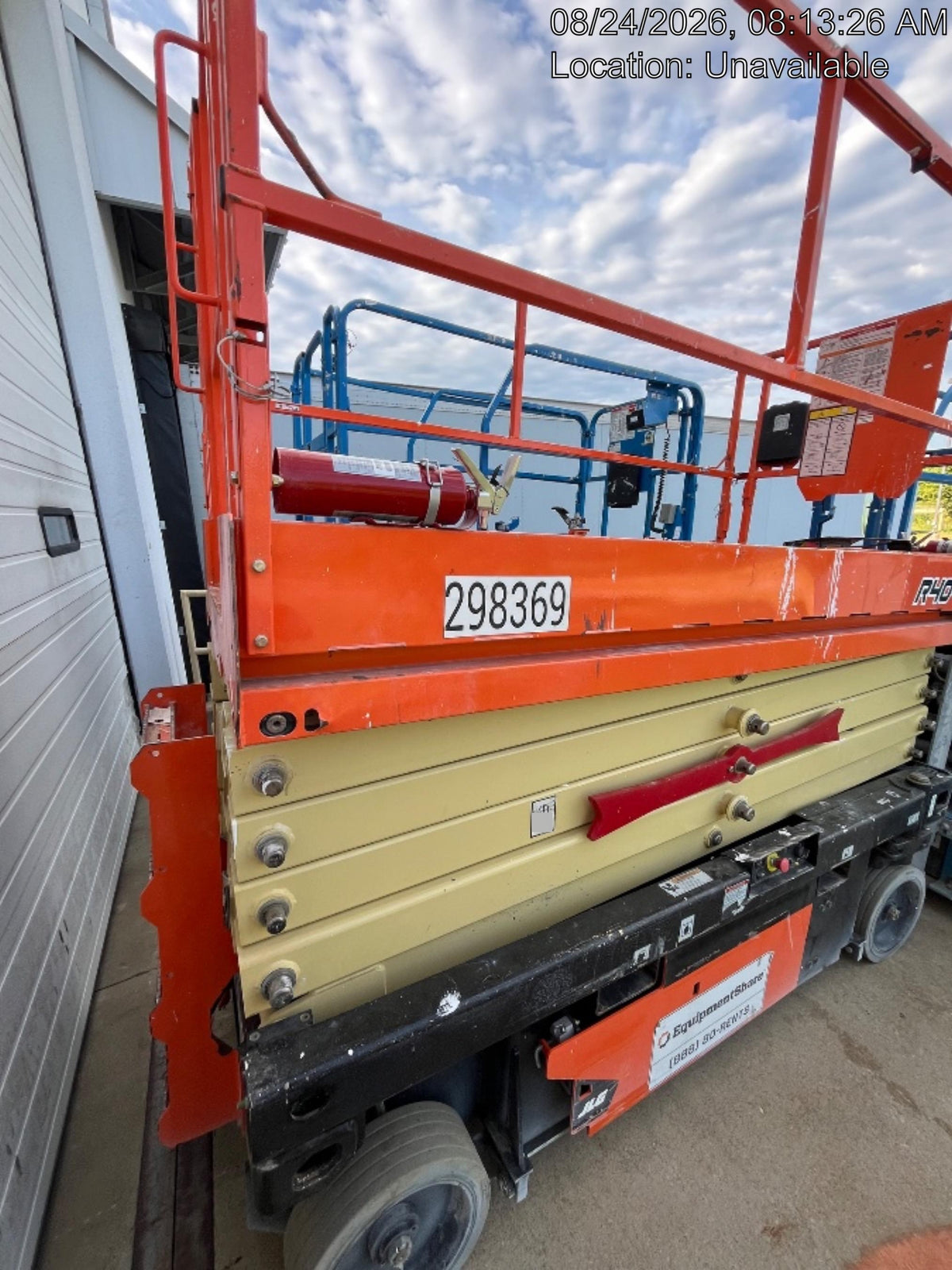 2023 JLG R4045