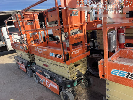 2022 JLG ES1932