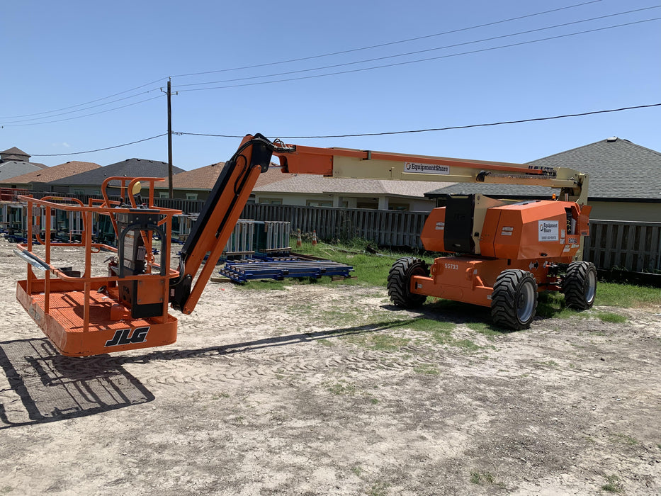 2020 JLG 800AJ