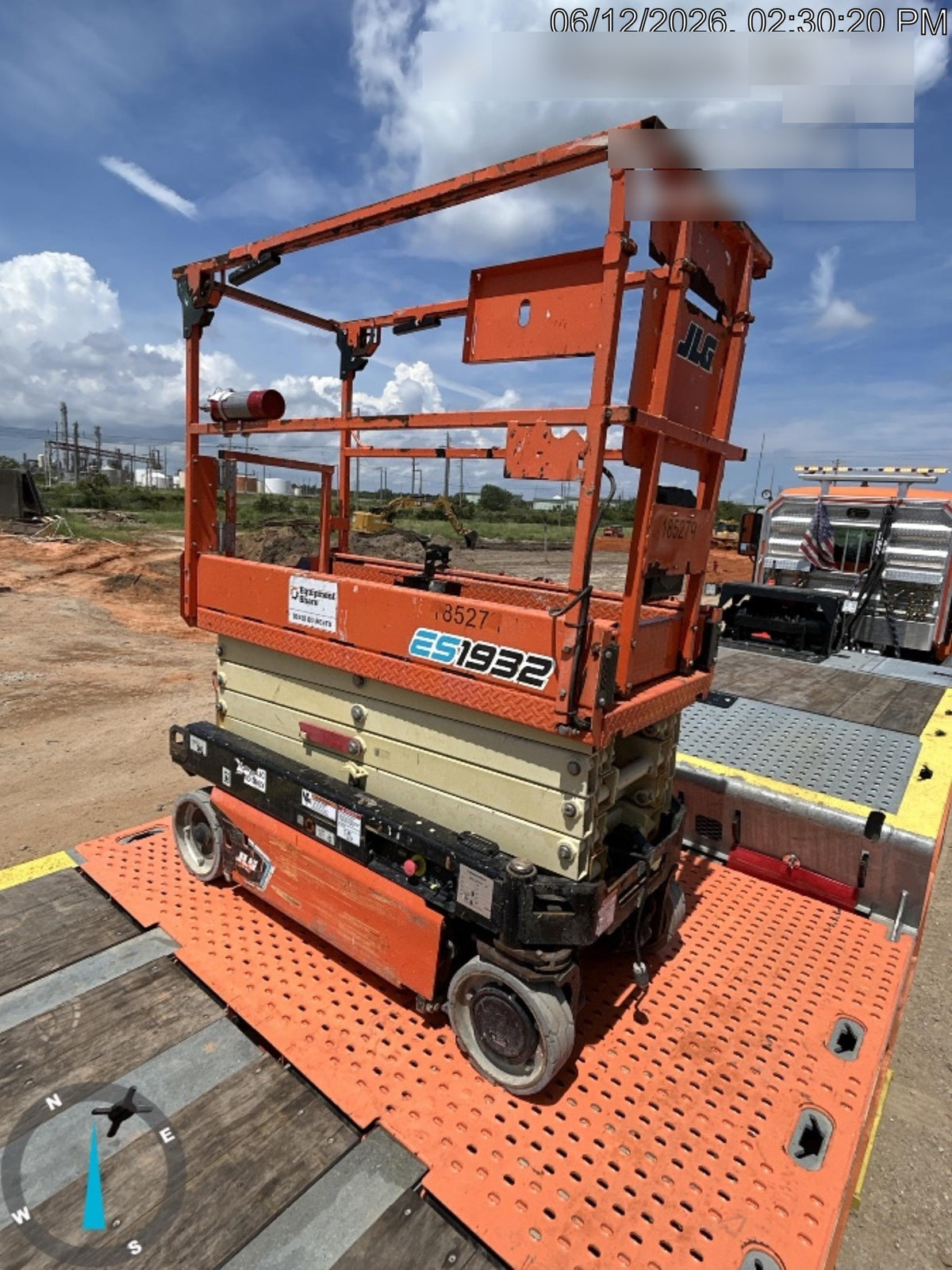 2021 JLG ES1932