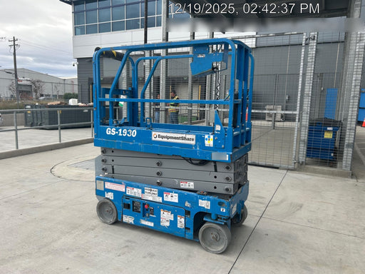 2019 Genie GS-1930 Half Height Swing Gate, 800W Inverter