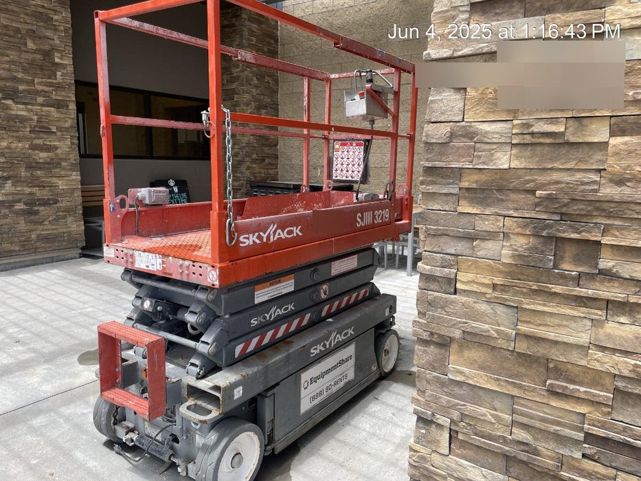 2018 SKYJACK SJIII-3219
