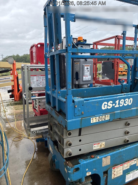2020 Genie GS-1930 Solid Non Marking Tires, Beacon, Folding rails with half height swing gate