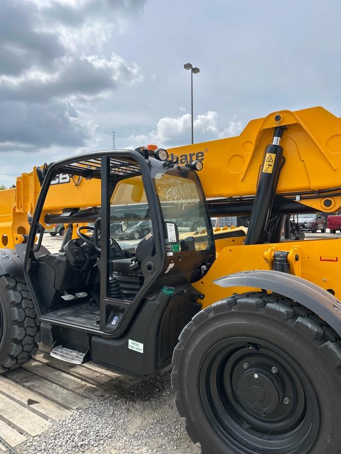 2025 JCB 512-56
