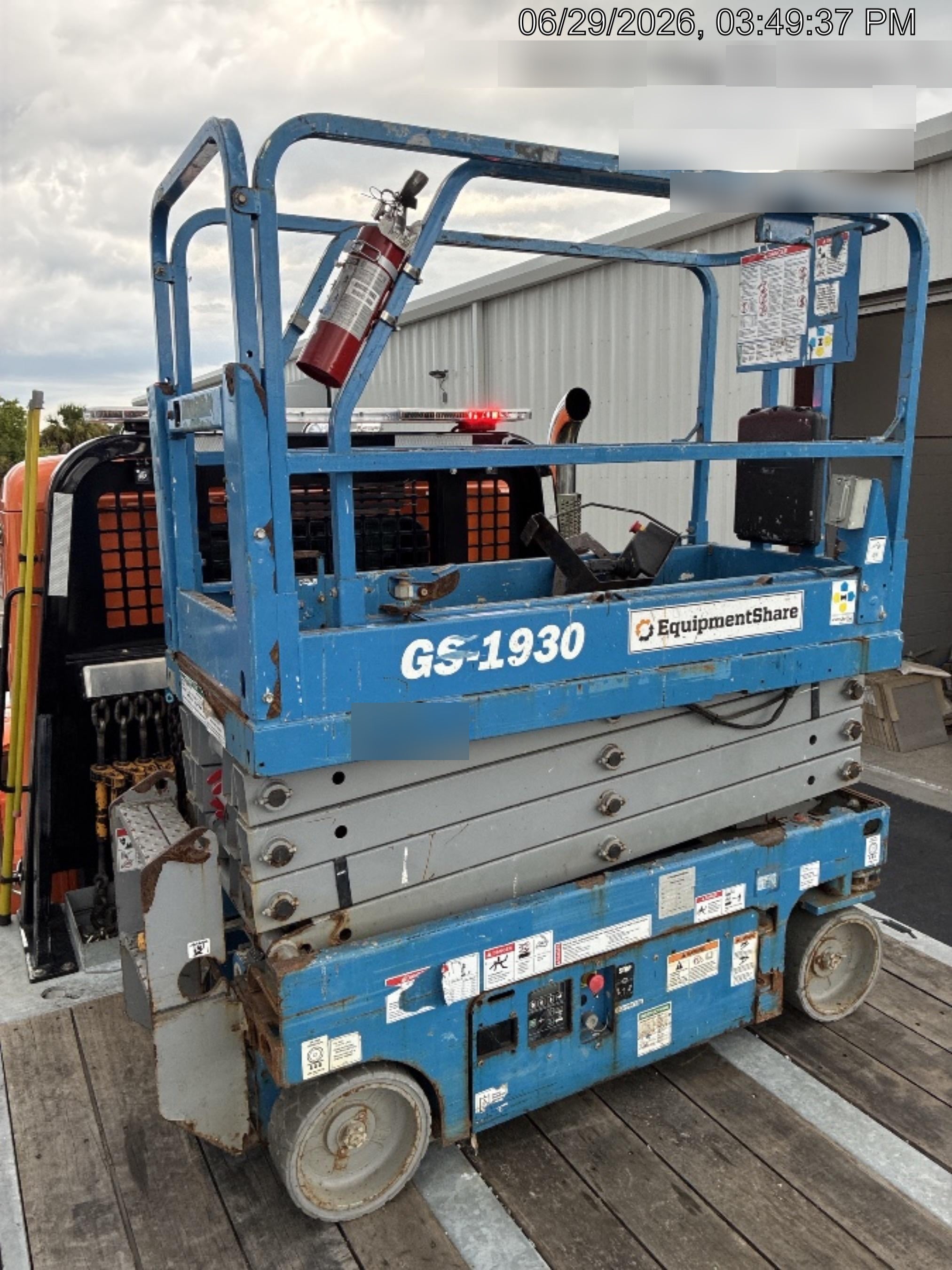 2020 Genie GS-1930 Solid Non Marking Tires, Beacon, Folding rails with half height swing gate