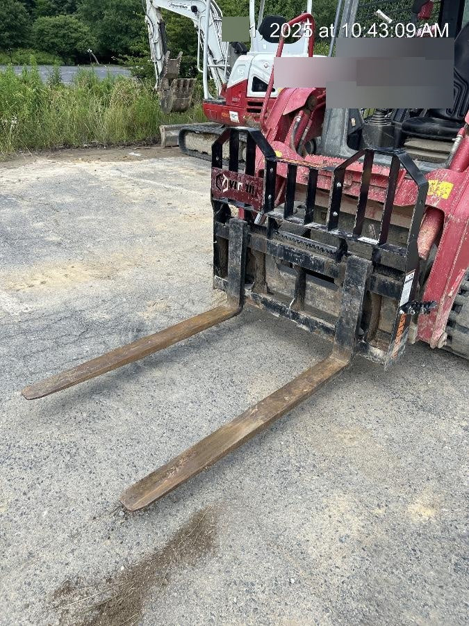 2025 VIRNIG 48" Pallet Forks - Virnig