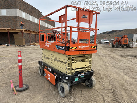 2025 JLG ES3246