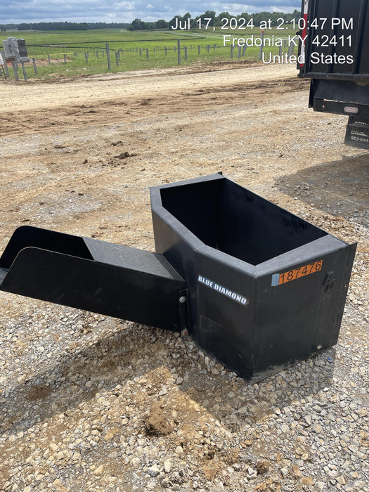 2021 BLUE DIAMOND 1/2 yd Concrete Bucket - Blue Diamond