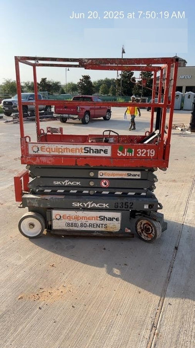 2018 SKYJACK SJIII-3219