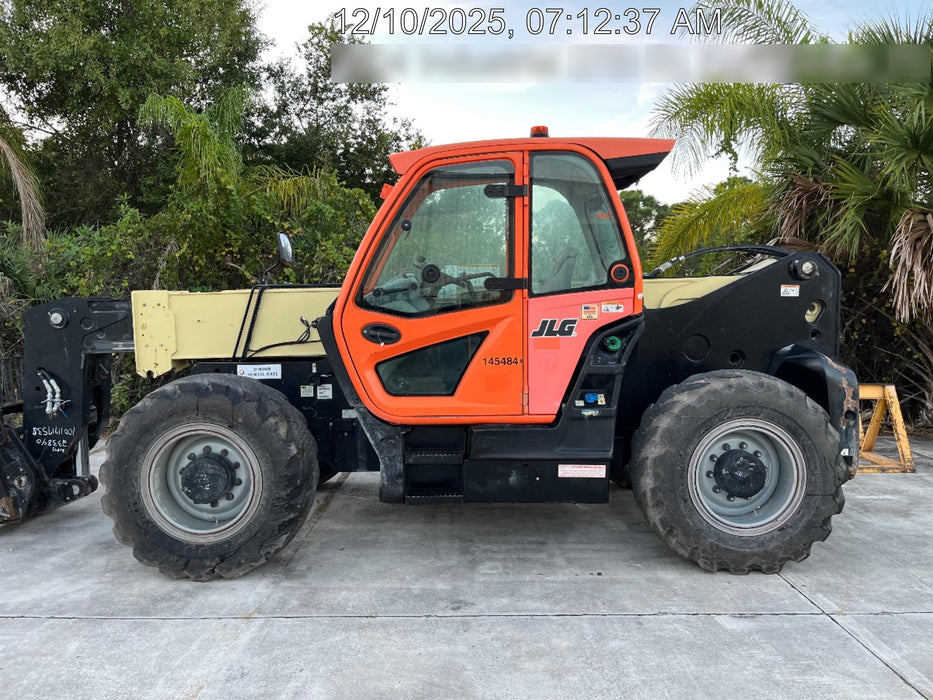2021 JLG 1732