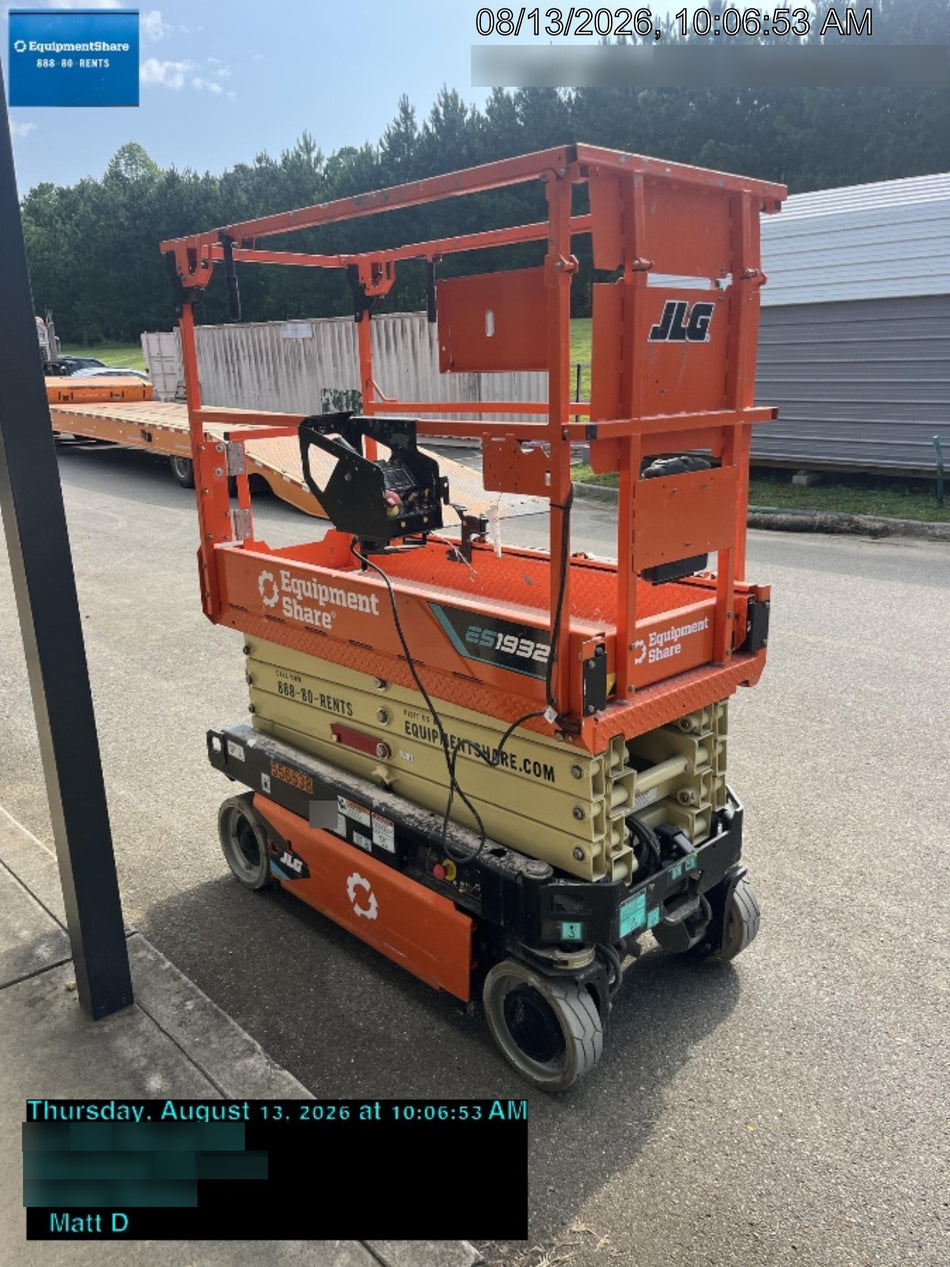 2025 JLG ES1932