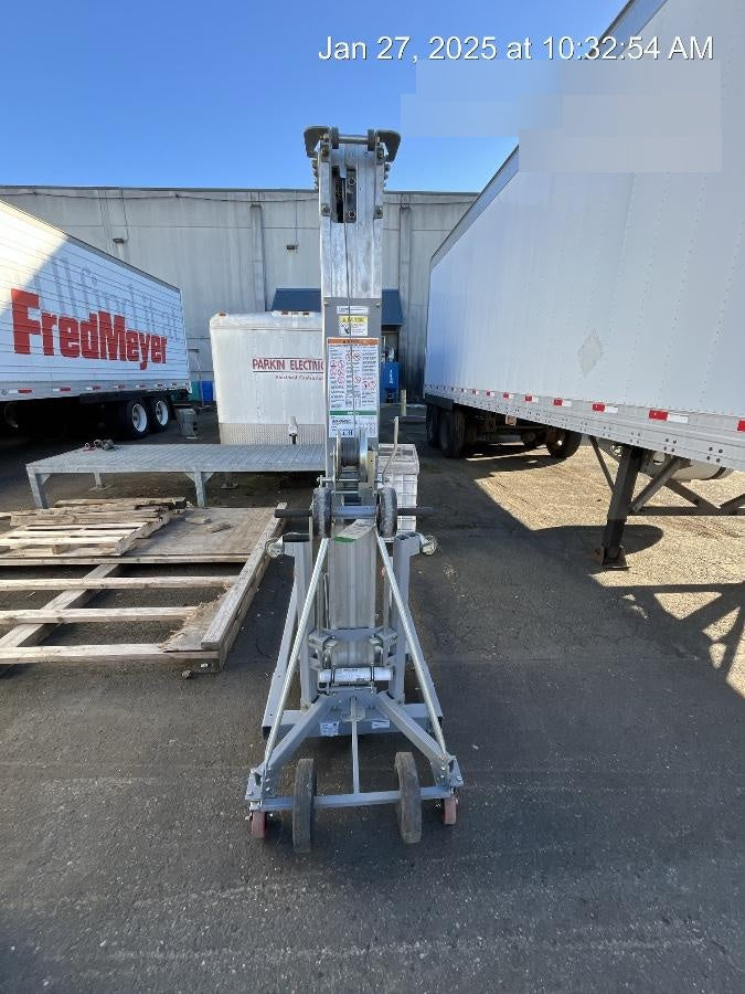 2020 GENIE SLC-24