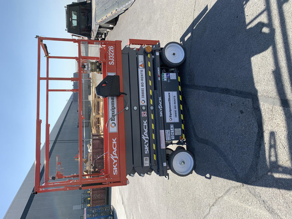 2020 Skyjack SJIII-3226 Solid NM Tires, Half height spring hinged entry gate, Dual Beacons