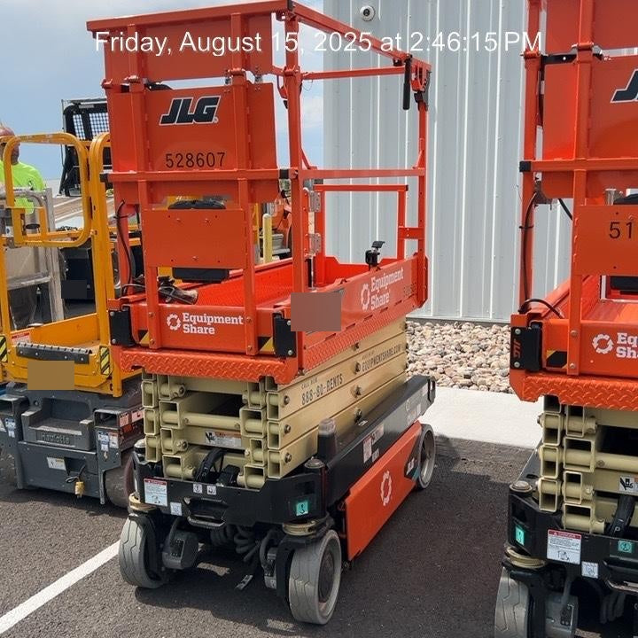 2025 JLG ES1932