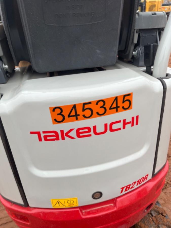 2023 TAKEUCHI TB210R